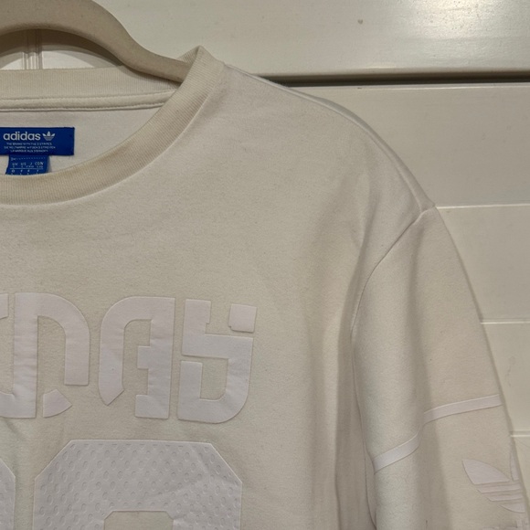 Adidas Cream Sweatshirt with Subtle Logo - Picture 3 of 10